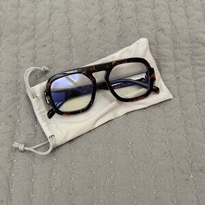 Elegant Tortoise Shell Women's Chunky Non Prescription Glasses